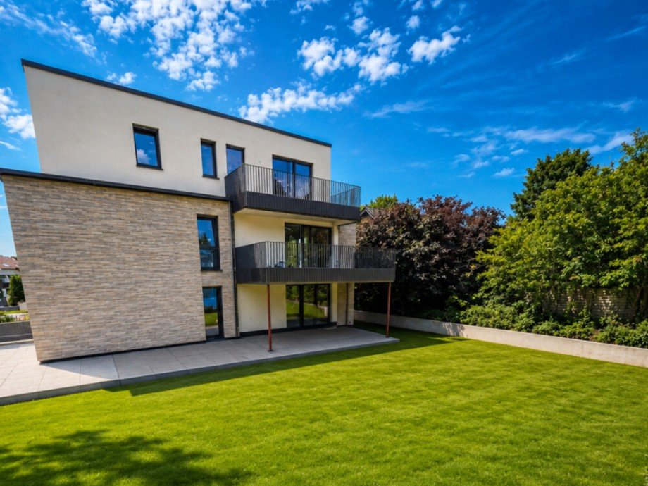 (2) Eine R�ckansicht auf das beeindruckende Geb�ude Penthousewohnung Bottrop / Fuhlenbrock