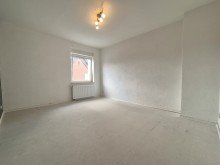 (25) Das ger�umige Elternschlafzimmer *VERKAUFT*