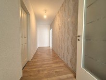(23) Dieser Flur f�hrt Sie zu den weiteren R�umlichkeiten *VERKAUFT*