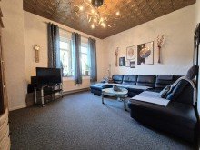 (4) Auf der Geb�udevorderseite befindet sich das Wohnzimmer *VERKAUFT*