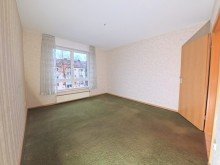 (15) Hier blicken Sie in das ger�umige Schlafzimmer *VERMIETET*