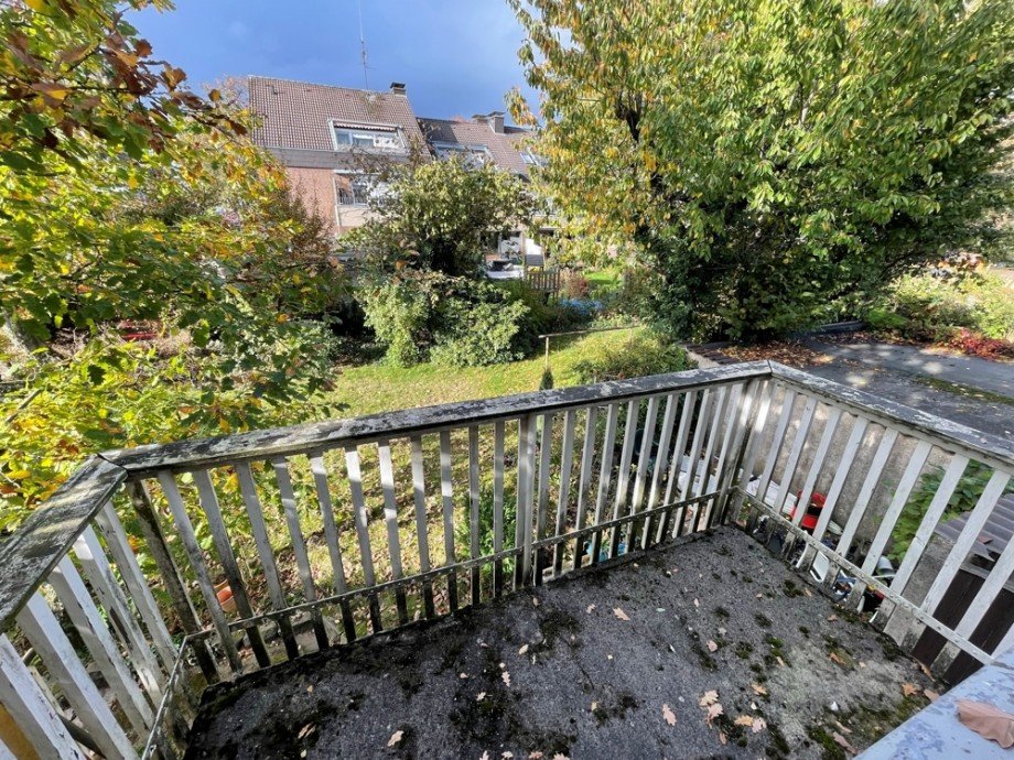 (22) Dieser Balkon bietet Ihnen auch im 1. Obergeschoss eine Freisitzm�glichkeit Einfamilienhaus Bottrop / Stadtmitte