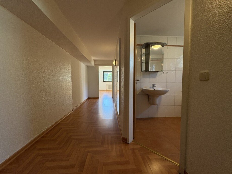 (16) Weiterhin sind auch die B�rofl�chen ebenfalls vollst�ndig unterkellert Einfamilienhaus Bottrop / Grafenwald