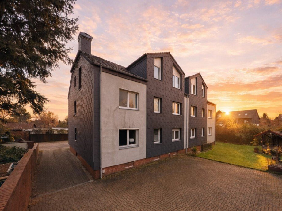 (23) Eine R�ckansicht auf das Geb�ude Dachgeschosswohnung Bottrop / Batenbrock