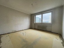 (10) Das benachbarte Schlafzimmer der Wohnung *VERKAUFT*