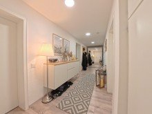 (5) Ein erster Einblick in den ger�umigen Wohnungsflur *VERKAUFT*