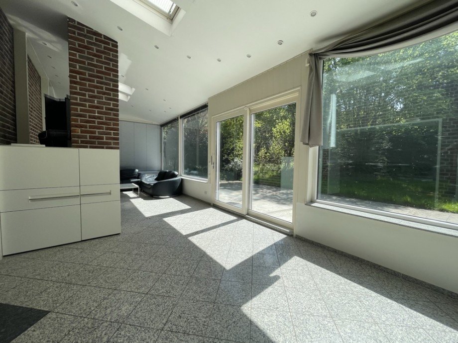 (12) Ein Teil des an das Wohnzimmer angrenzenden Wintergartens Einfamilienhaus Bottrop / Eigen