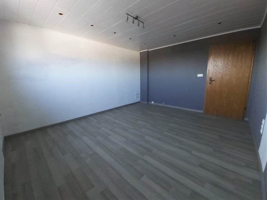 (27) Eine weitere Raumimpression aus dem Dachgeschoss Haus Bottrop / Batenbrock