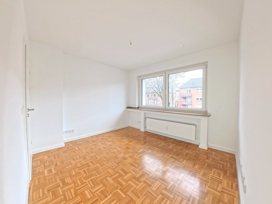 (17) Hier blicken Sie in ein Arbeits- oder G�stezimmer Etagenwohnung Bottrop