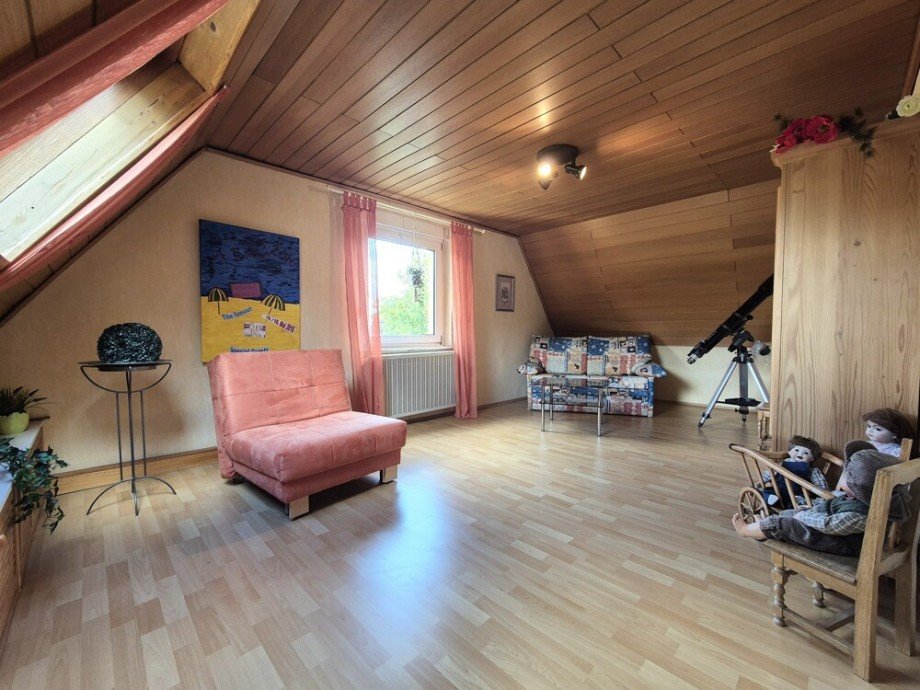 (23) Angrenzend befindet sich ein Kinderzimmer Doppelhaush�lfte Bottrop / Batenbrock