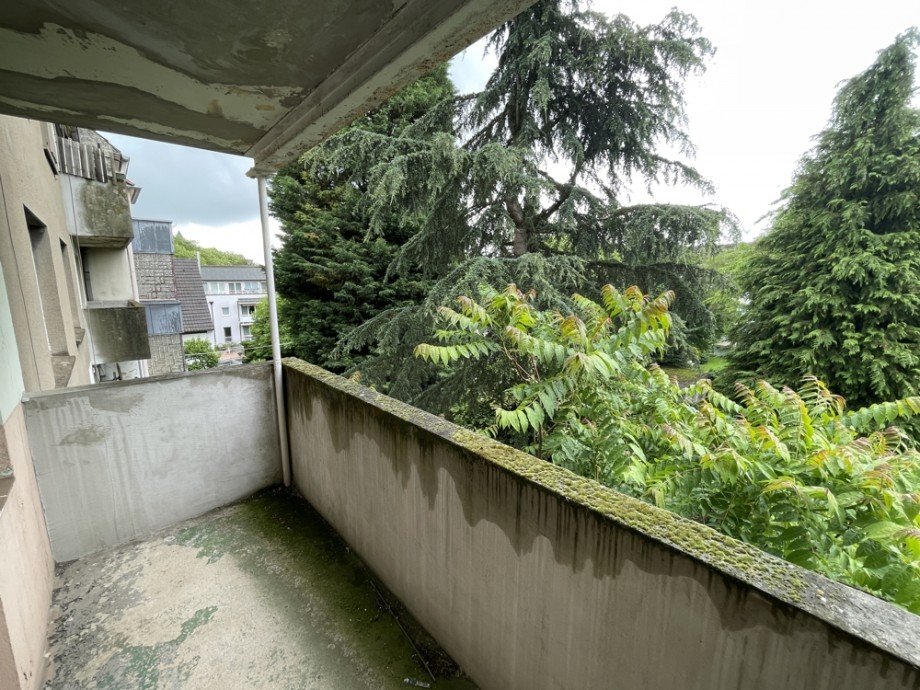 (30) Auch hier ein Eindruck von dem Balkon auf der Geb�uder�ckseite Haus Gelsenkirchen / Bulmke-H�llen