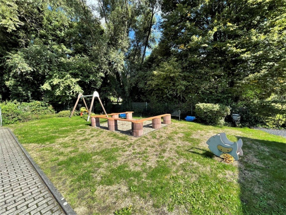 (29) Hier eine Impression vom Gemeinschaftsgrundst�ck der WEG Maisonettewohnung Bottrop / Welheim
