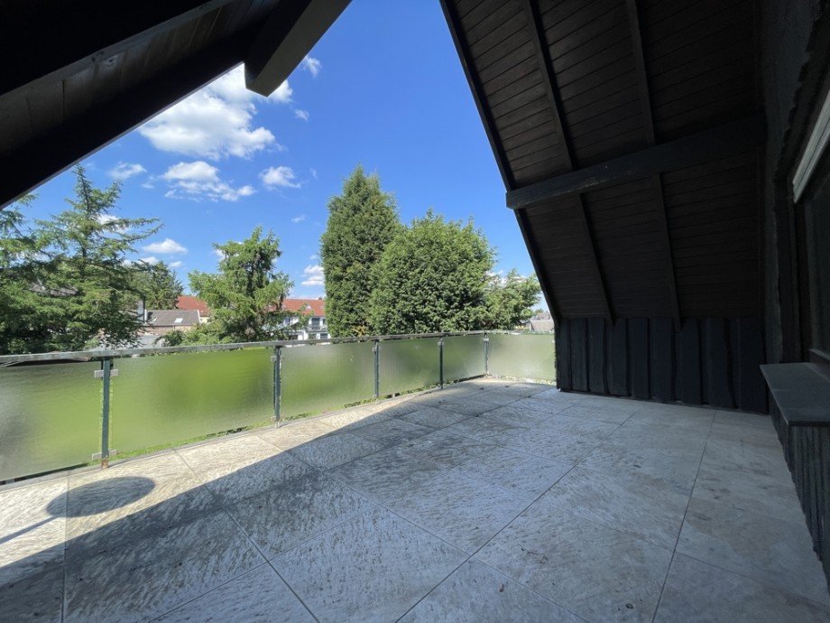 (13) An diesen schlie�t sich eine gro�z�gige Dachterrasse an Einfamilienhaus Bottrop / Batenbrock