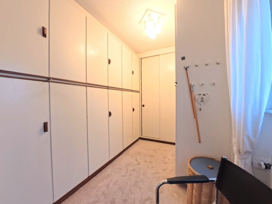 (19) Das Elternschlafzimmer verf�gt u.a. �ber einen Ankleidebereich Erdgeschosswohnung Gladbeck / Gladbeck-Brauck