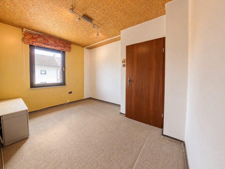 (14) Dieses Kinder- oder Arbeitszimmer ist zur Geb�udevorderseite ausgerichtet Reihenendhaus Bottrop / Batenbrock
