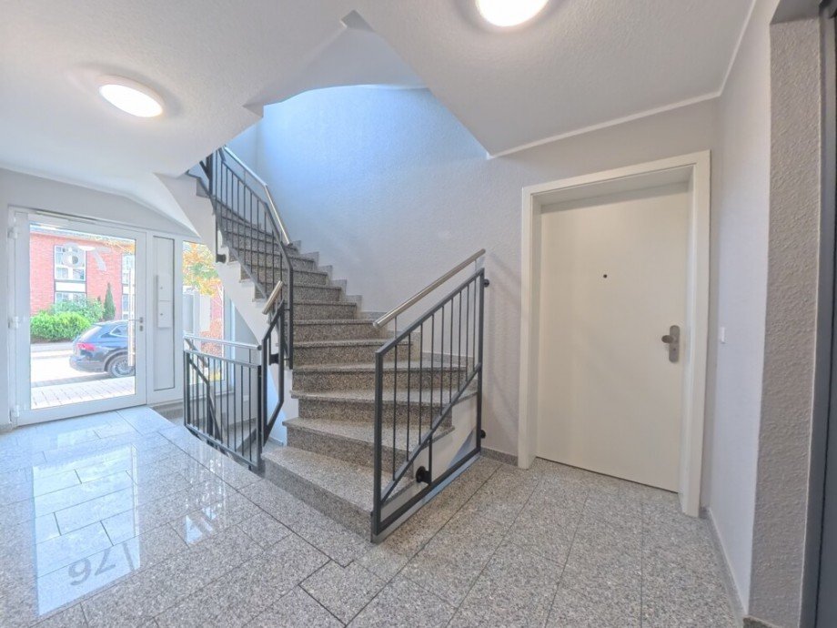 (4) Ein Eindruck aus dem gemeinschaftlichen Hausflur im Erdgeschoss Erdgeschosswohnung Bottrop / Fuhlenbrock