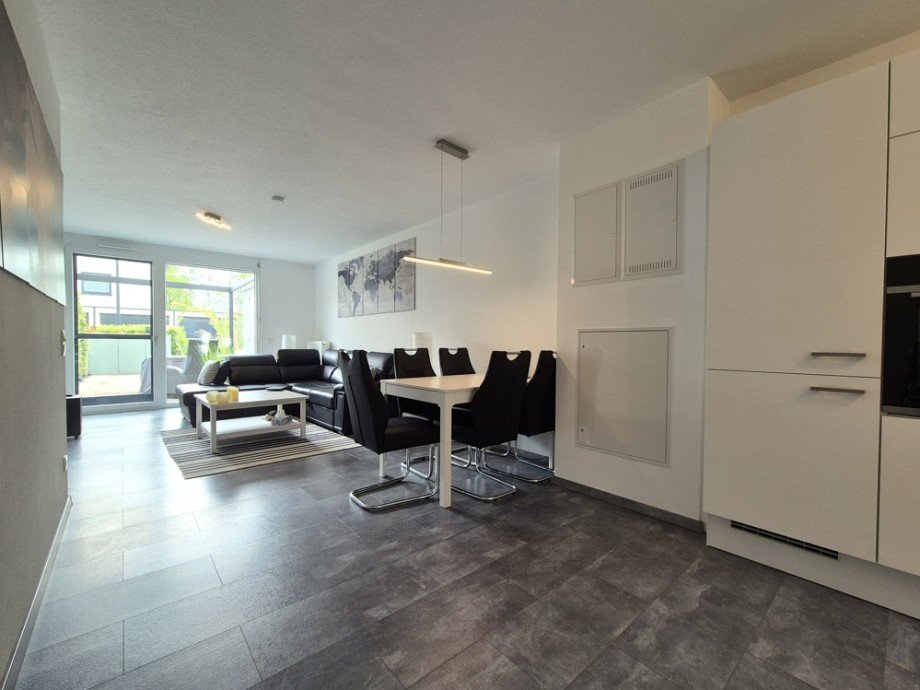 (9) Ein erster Blick in in den offen gestalteten Wohnbereich Reihenmittelhaus Bottrop / Boy