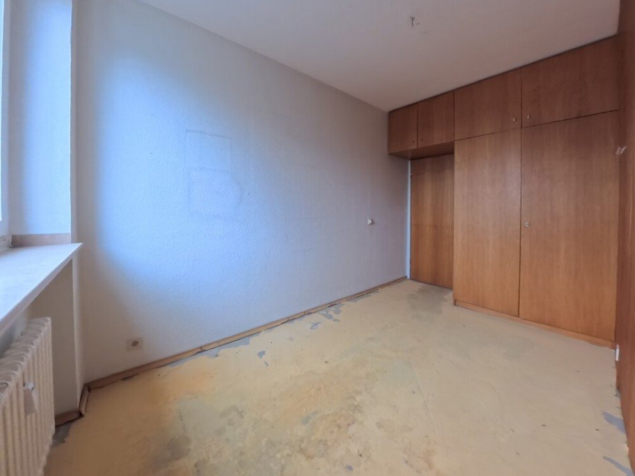 (14) Hier ein Blick in das benachbarte zweite Kinderzimmer der Wohnung Etagenwohnung Bottrop / Stadtmitte