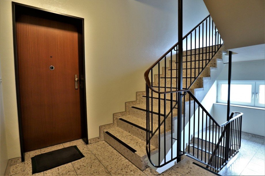 Der Hausflur im 1. Obergeschoss Etagenwohnung Bottrop / Boy