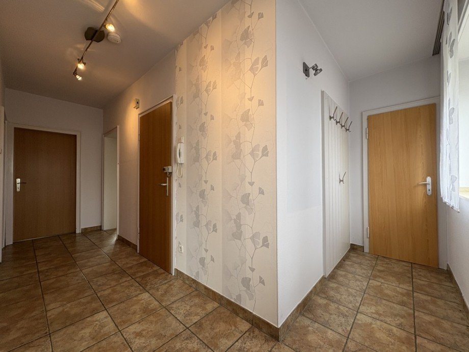 (6) Der Wohnungsflur der Wohneinheit im Erdgeschoss Zweifamilienhaus Bottrop / Stadtmitte