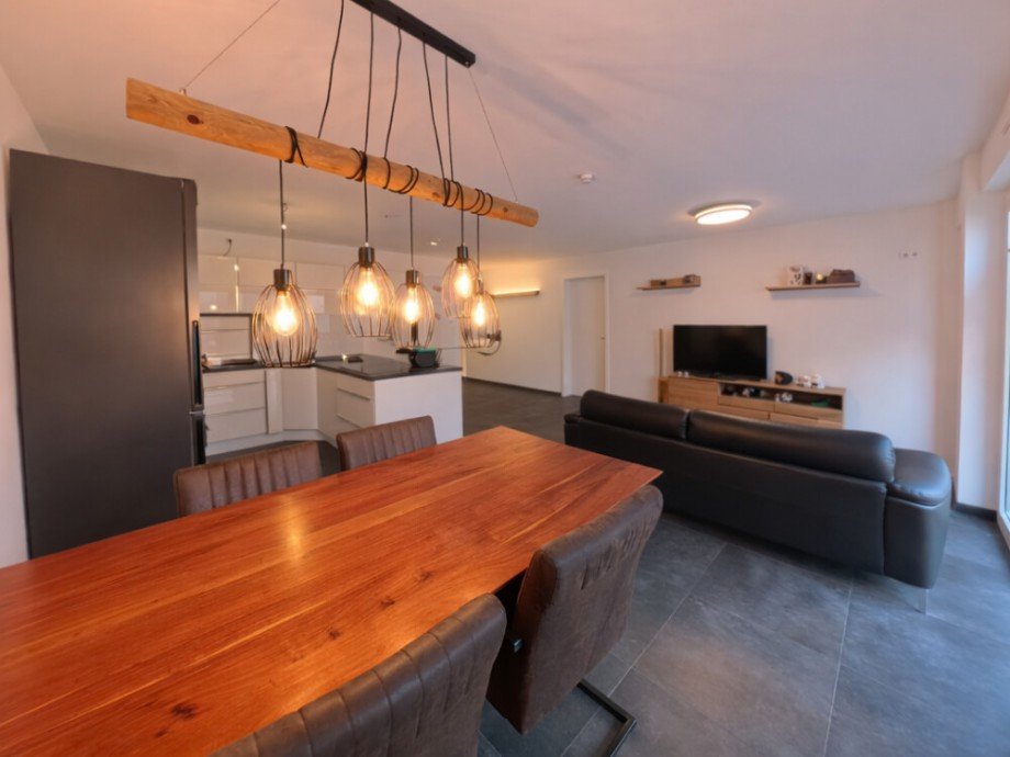 (22) Zur�ck im Wohnungsinneren folgen abschlie�end Eindr�cke aus dem Kellergeschoss Erdgeschosswohnung Bottrop / Fuhlenbrock