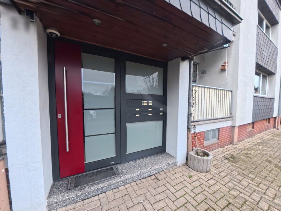 (2) Der gemeinschaftliche Hauseingang befindet sich auf der Geb�udevorderseite Dachgeschosswohnung Bottrop / Batenbrock