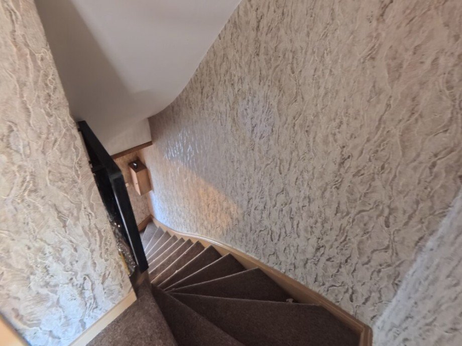 (11) Weitere Eindr�cke folgen nun aus dem Obergeschoss Reihenmittelhaus Bottrop / Batenbrock