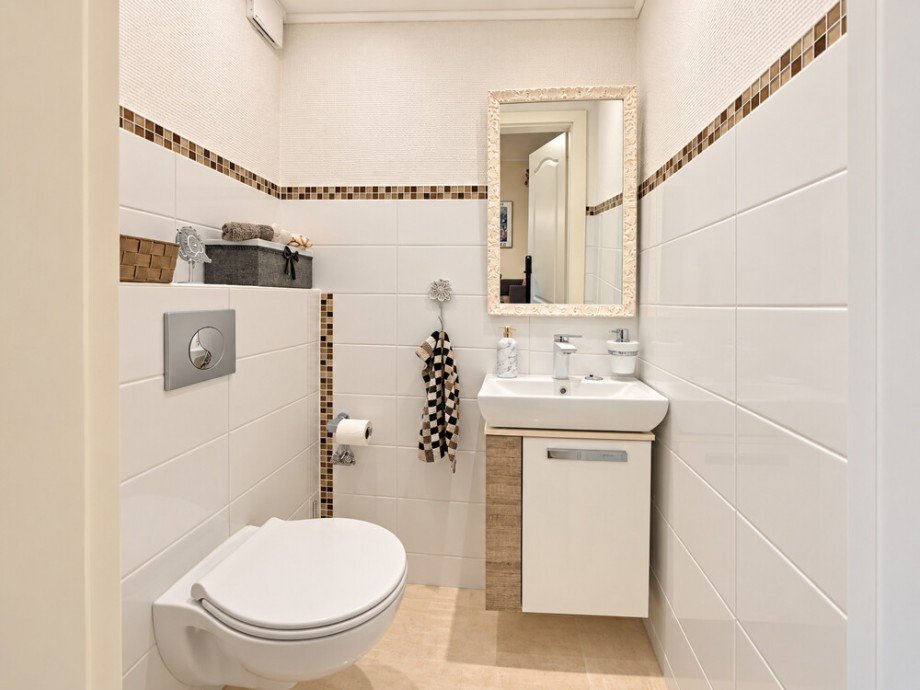 (7) �ber den Flur erreichen Sie u.a. dieses moderne G�ste WC Erdgeschosswohnung Dorsten / Altendorf